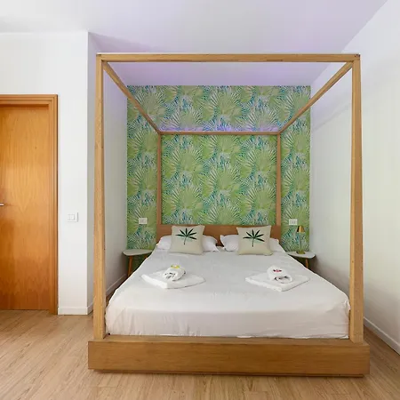 アパート Marina *